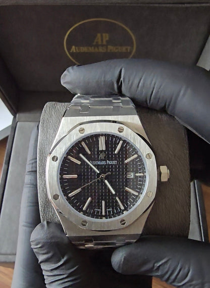 Audemars Piguet Royal Oak Black Dial Automatic | Chronivo Luxe