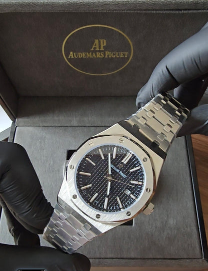 Audemars Piguet Royal Oak Black Dial Automatic | Chronivo Luxe